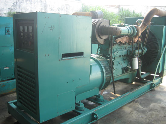 南木林租赁发电机- 发电机碳刷磨损的原因是什么