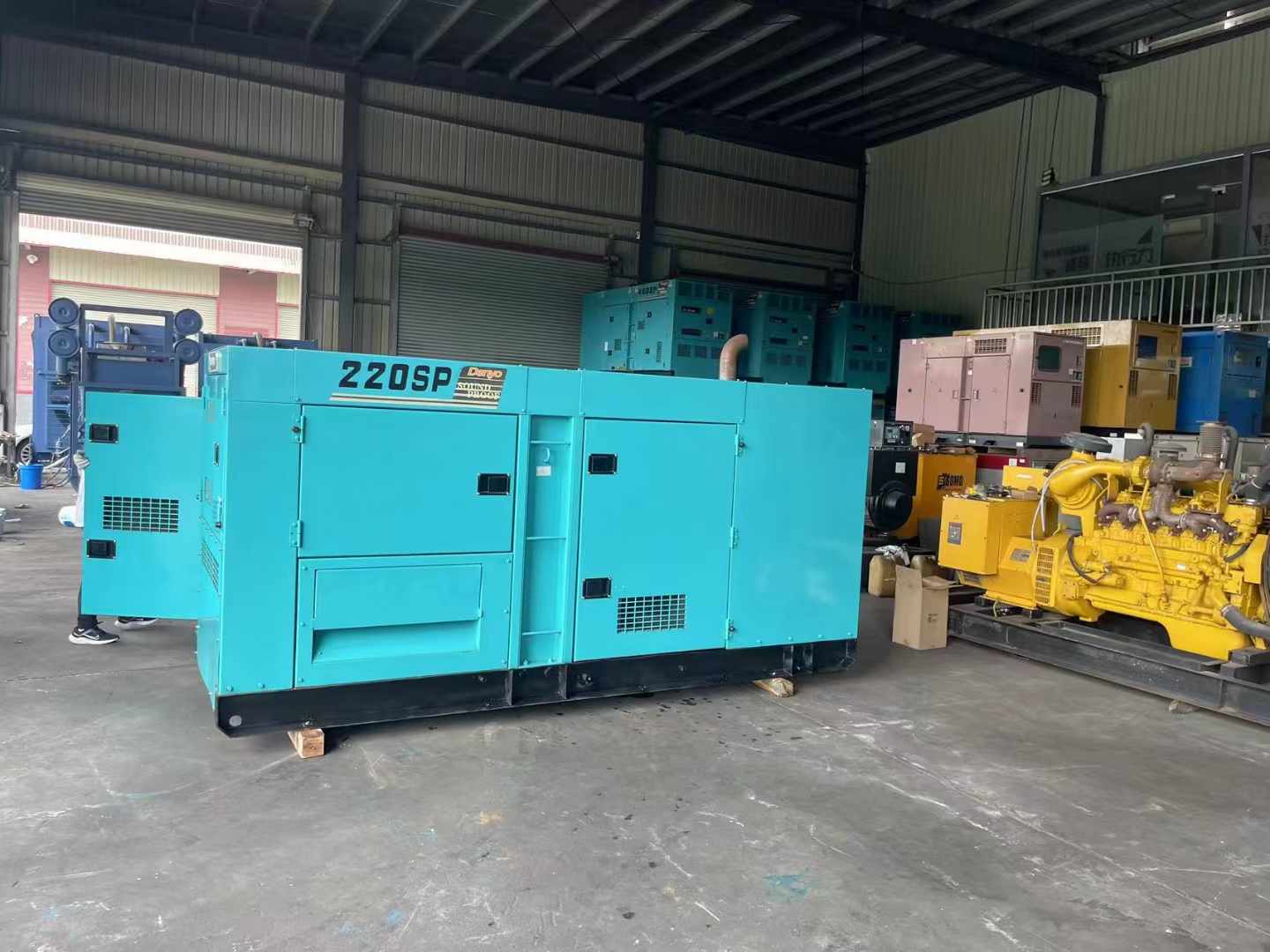 南木林800kW 柴油发电机的输出电流波动范围是多少？