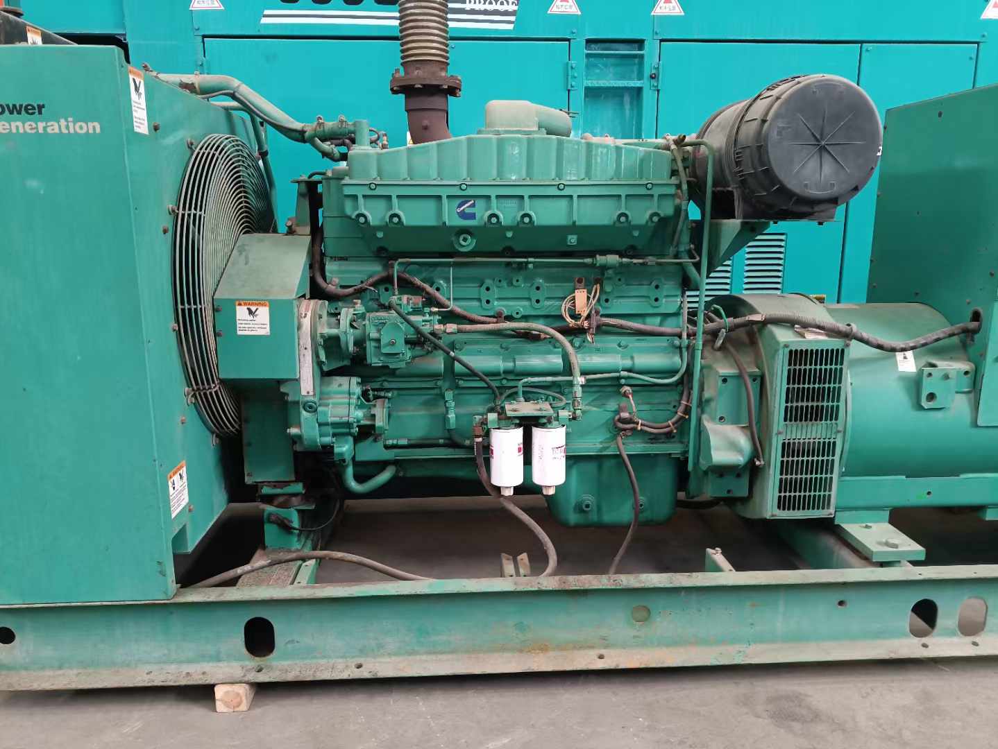 南木林过载会对 600kW 柴油发电机组造成哪些损害？